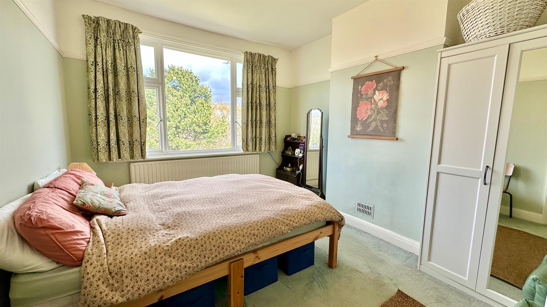 3 bed property in Belmont Road, Hastings